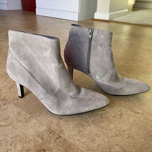 Naturalizer Gray Suede Booties- 8W